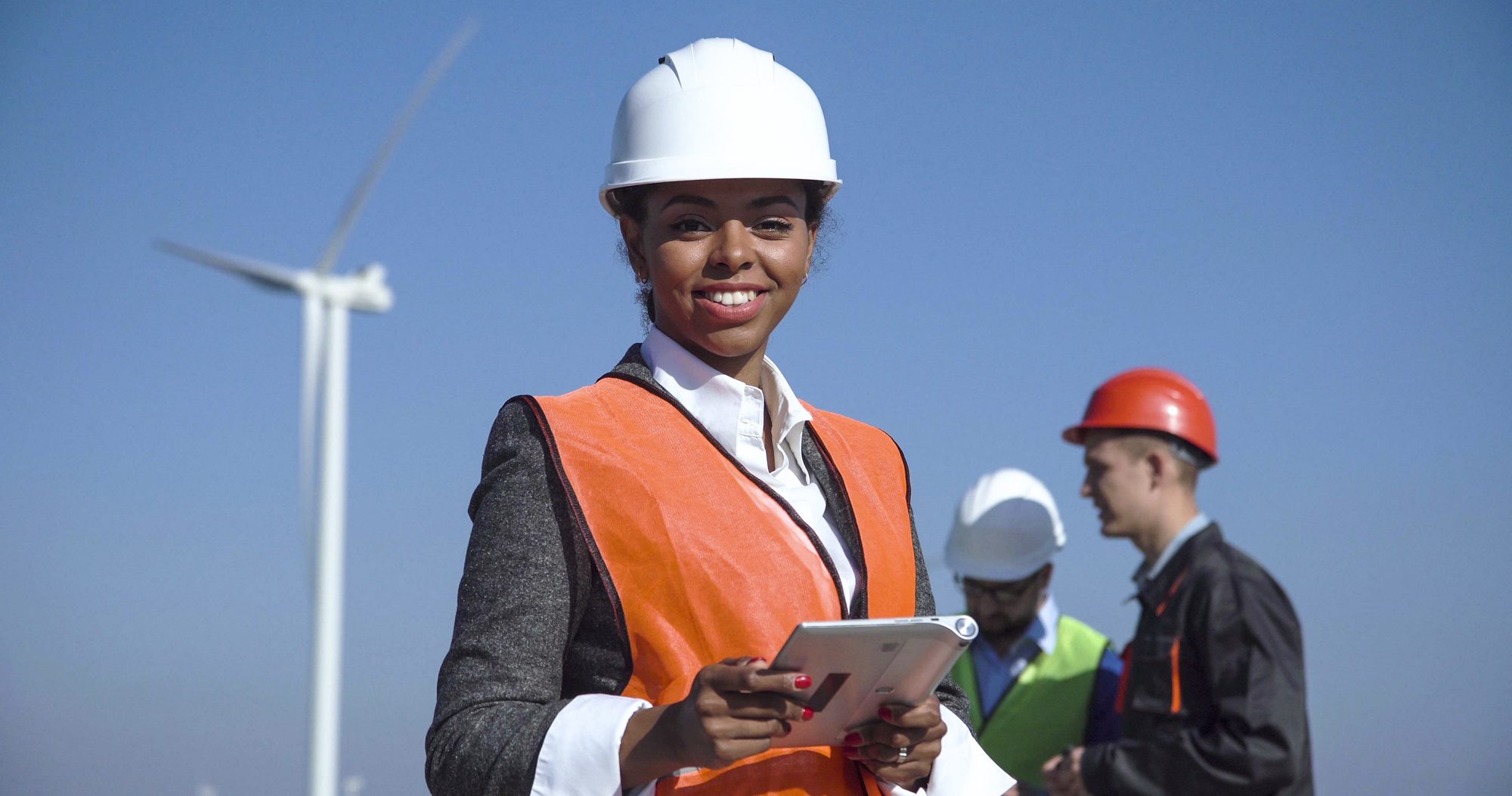 Woman In Group With Hardhats Aspect Ratio 760 400